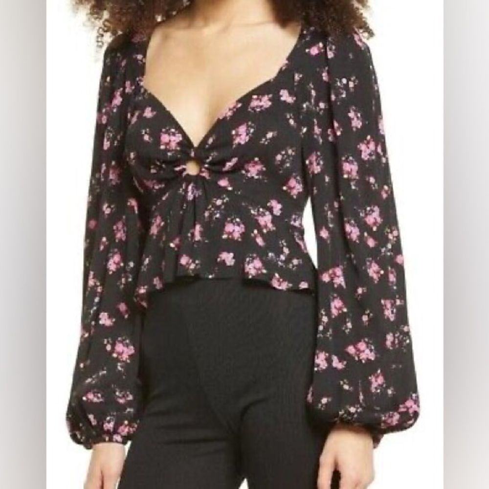 AFRM noir blush floral keyhole peplum top NWT